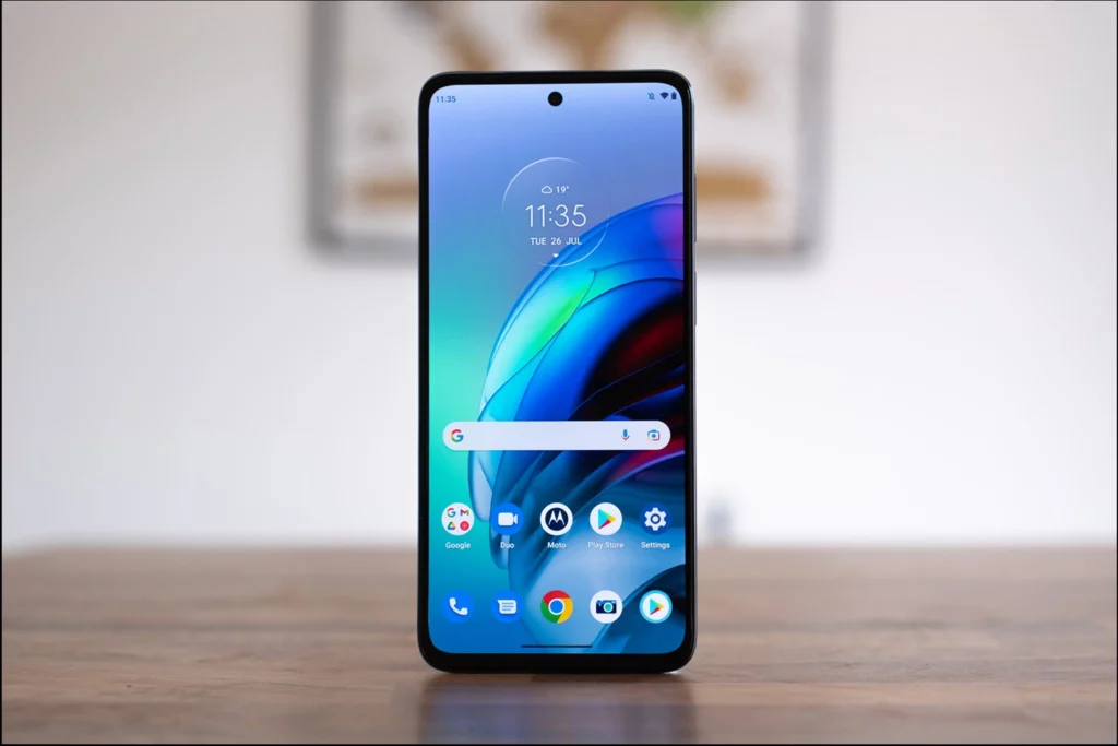 Motorola Moto G82 review front Neuraon